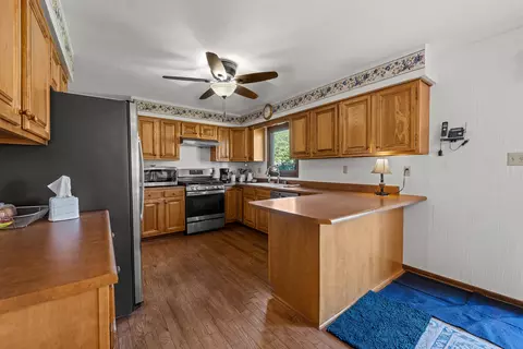Kitchen - 1004 6th St, Hampton, IL 61256 photo 1 of 5