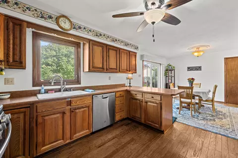 Kitchen - 1004 6th St, Hampton, IL 61256 photo 5 of 5