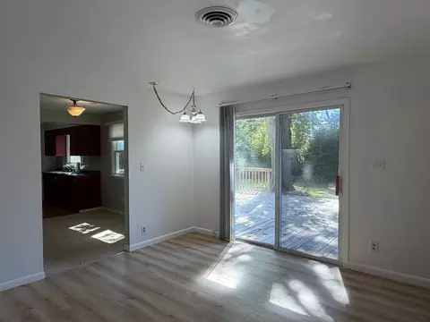 Living - 11 Strasma South Dr, Kankakee, IL 60901 photo 4 of 4