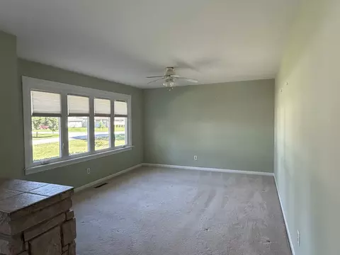 Living - 11 Strasma South Dr, Kankakee, IL 60901 photo 1 of 4
