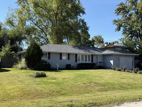 Exterior - 11 Strasma South Dr, Kankakee, IL 60901 photo 2 of 4