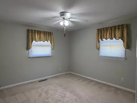 Bedroom - 11 Strasma South Dr, Kankakee, IL 60901 photo 2 of 4