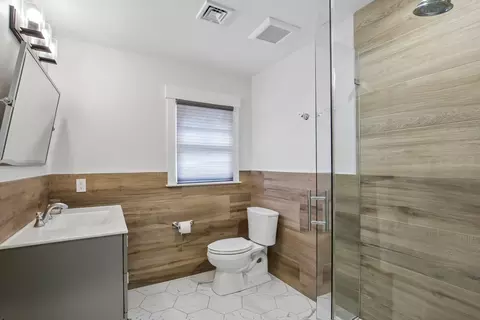 Bath - 1 Delaware Rd, Morristown, NJ 07960 photo 4 of 7