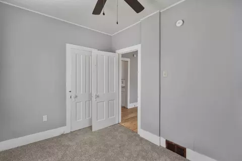 Bedroom - 417 37th St, Moline, IL 61265 photo 2 of 4