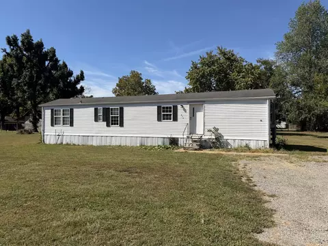 313 Leonard St, Du Quoin, IL 62832