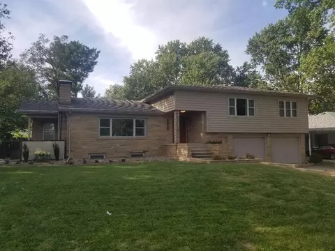 1707 Park Haven Dr, Champaign, IL 61820