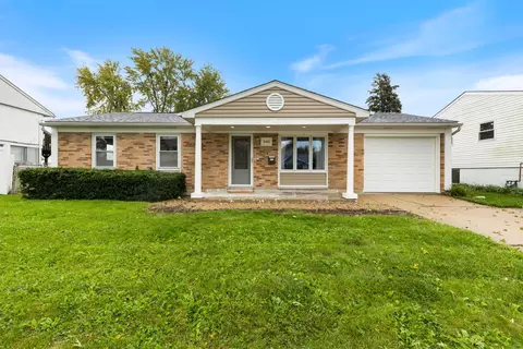 345 Hickory Ave, Romeoville, IL 60446