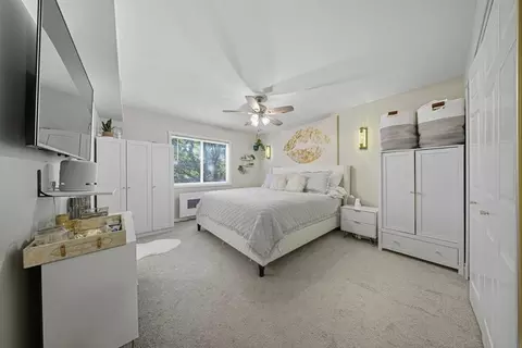 Bedroom - 1942 Tall Oaks Dr #1A, Aurora, IL 60505 photo 2 of 2