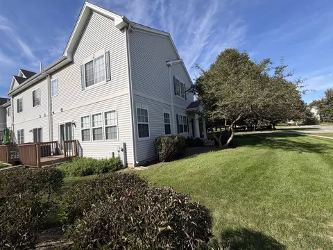 1830 Maureen Dr, Hoffman Estates, IL 60192 photo 6