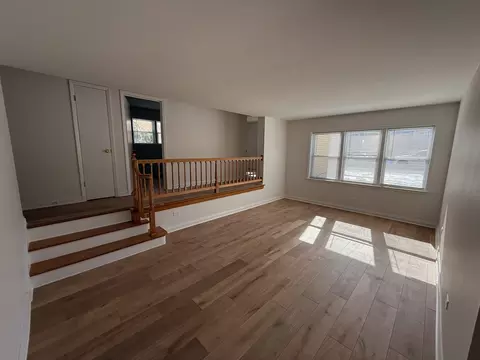 Living - Undisclosed, Des Plaines, IL 60016 photo 3 of 3