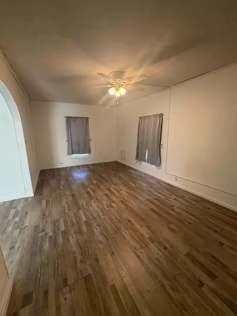 Living - 405 S State St, Christopher, IL 62822 photo 1 of 3