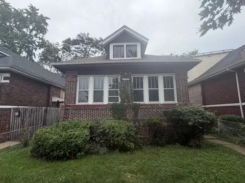 8919 S Bishop St, Chicago, IL 60620