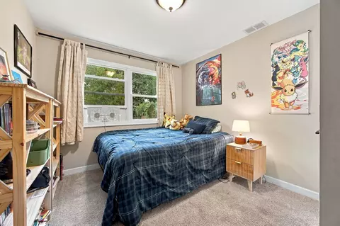 Bedroom - 15420 Central Ave, Oak Forest, IL 60452 photo 1 of 3