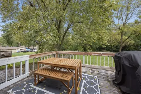 Exterior - 4352 150th St, Midlothian, IL 60445 photo 2 of 4