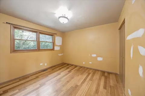 Bedroom - 4352 150th St, Midlothian, IL 60445 photo 2 of 2