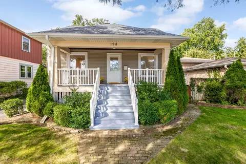 198 W Quincy St, Riverside, IL 60546