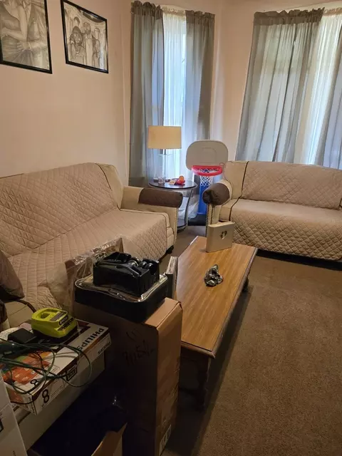 Living - Undisclosed, Chicago, IL 60651 photo 1 of 2