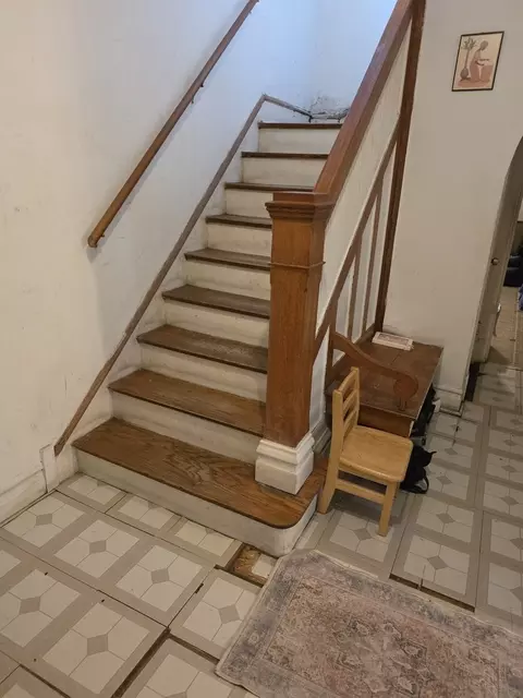 Entry Way - Undisclosed, Chicago, IL 60651 photo 1 of 1