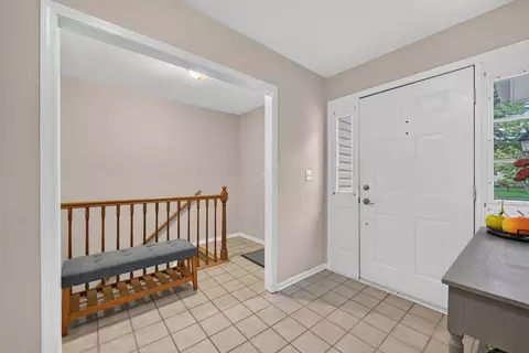 Entry Way - 397 Meadowview Ln, Aurora, IL 60502 photo 2 of 3