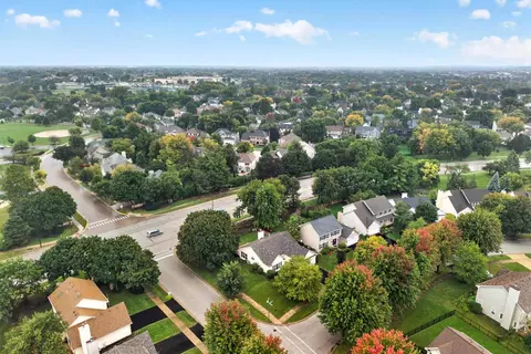 View/Area - 397 Meadowview Ln, Aurora, IL 60502 photo 1 of 2