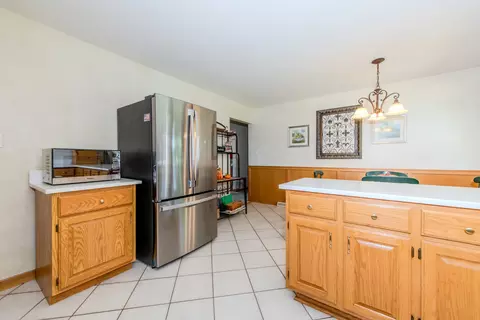 Kitchen - 405 Bevan Dr E, Joliet, IL 60435 photo 6 of 7