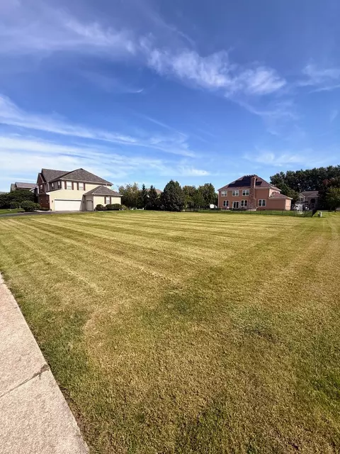 1441 Blume Dr, Elgin, IL 60124 photo 4