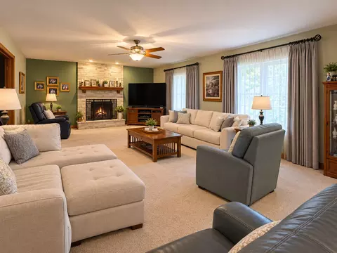 Living - 9930 Balsam Ct, Mokena, IL 60448 photo 1 of 3