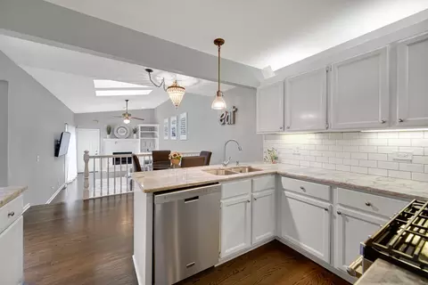 Kitchen - 9054 Forestview Rd, Evanston, IL 60203 photo 3 of 5