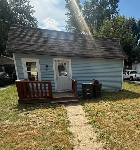 507 W Baird St, Carbondale, IL 62901