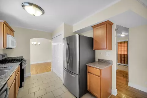 Kitchen - 2575 Prairieview Ln, Aurora, IL 60504 photo 2 of 4