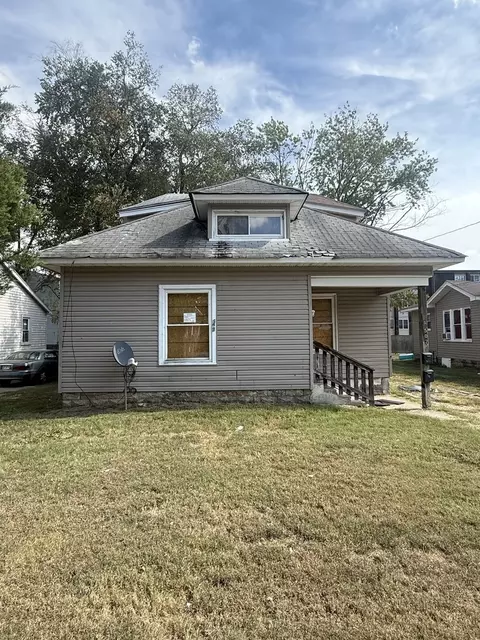 507 S Hays Ave, Carbondale, IL 62901