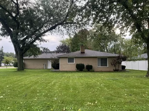 Exterior - 207 Illini Dr, Minooka, IL 60447 photo 3 of 3