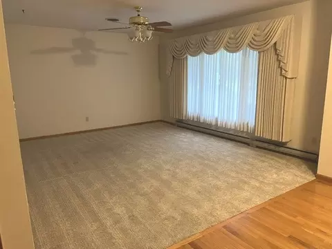 Living - 207 Illini Dr, Minooka, IL 60447 photo 1 of 7