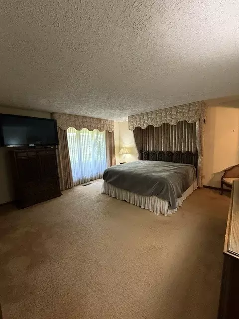 Bedroom - 312 S Hershey Rd, Bloomington, IL 61704 photo 4 of 6