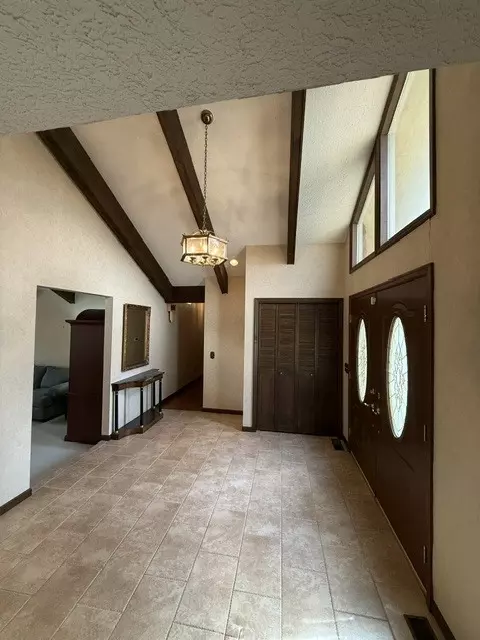 Entry Way - 312 S Hershey Rd, Bloomington, IL 61704 photo 2 of 5