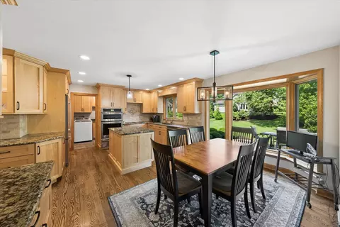 Kitchen - 453 81st St, Burr Ridge, IL 60527 photo 2 of 3