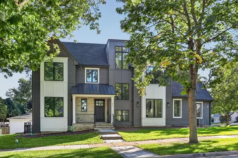 601 S Stough St, Hinsdale, IL 60521