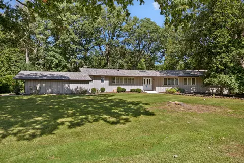 1120 263rd St, Crete, IL 60417