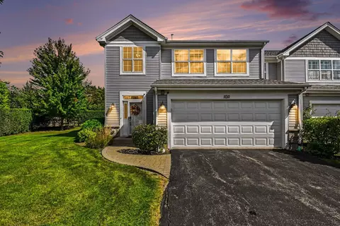 1011 Green Meadow Ave, Vernon Hills, IL 60061
