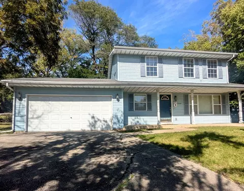 1053 School St, Rockford, IL 61101