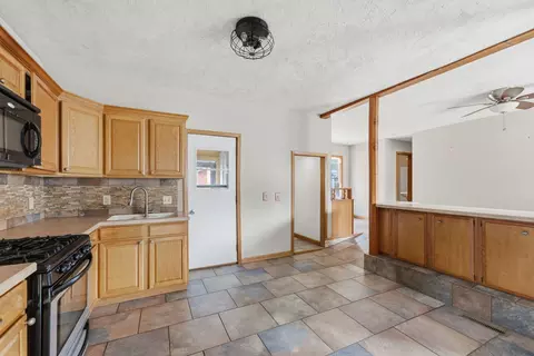 Kitchen - 100 5th St, Sherrard, IL 61281 photo 2 of 3