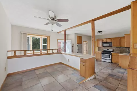 Entry Way - 100 5th St, Sherrard, IL 61281 photo 2 of 3