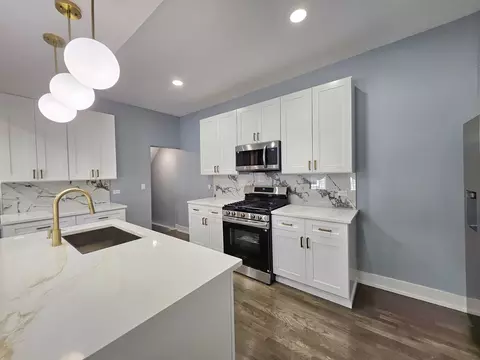 Kitchen - 234 W 105th Pl, Chicago, IL 60628 photo 8 of 11