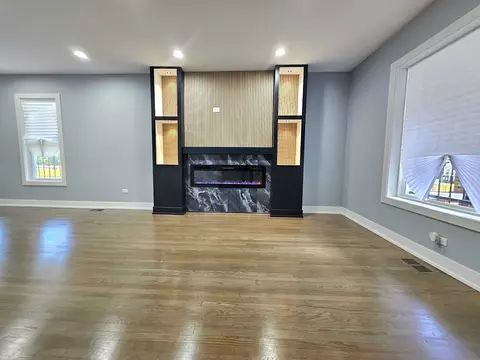 Living - 234 W 105th Pl, Chicago, IL 60628 photo 1 of 6