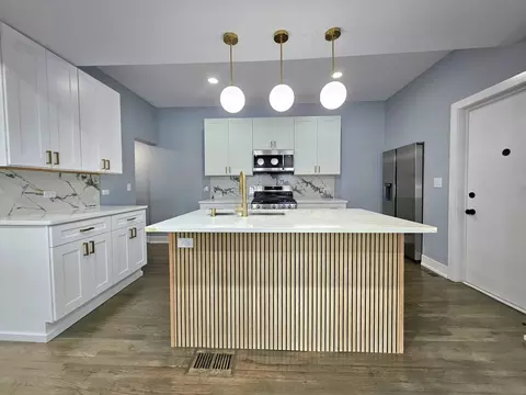Kitchen - 234 W 105th Pl, Chicago, IL 60628 photo 3 of 11