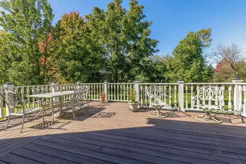 Exterior - 1490 Pheasant Trail Ct, Hoffman Estates, IL 60192 photo 1 of 9