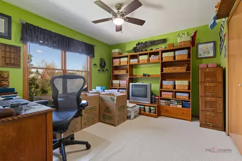 Bedroom - 1490 Pheasant Trail Ct, Hoffman Estates, IL 60192 photo 4 of 6