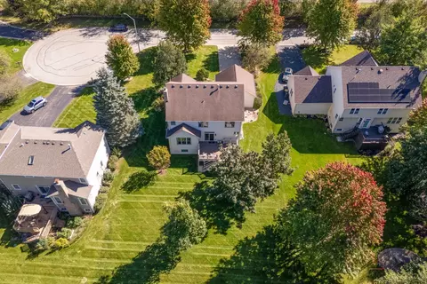 View/Area - 1490 Pheasant Trail Ct, Hoffman Estates, IL 60192 photo 2 of 7
