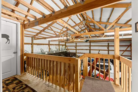 Entry Way - 7302 River Rd, Iuka, IL 62849 photo 1 of 1