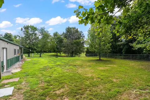 Exterior - 7302 River Rd, Iuka, IL 62849 photo 5 of 5